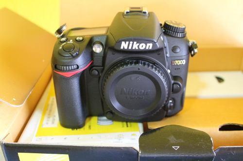 Nikon D7000 Kit Con Lente 18-105 Vr 16.2 Mpx Nueva!!!