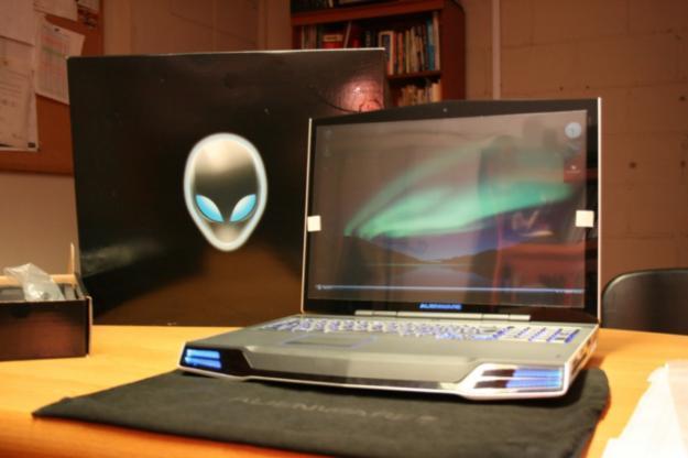 Laptop Alienware M17x Silver