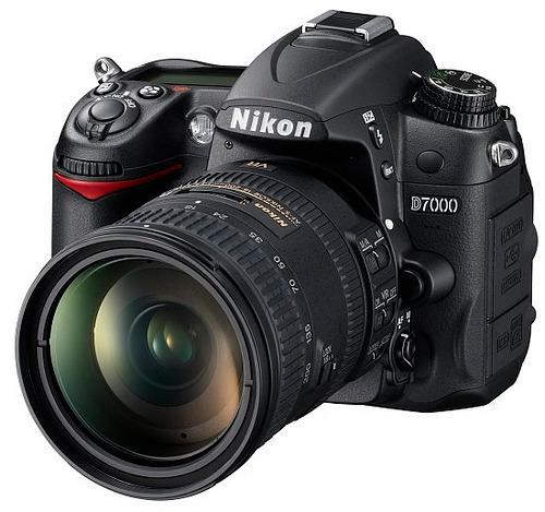 Nikon D7000 16.2MP cámara réflex digital,18-10570-300 lentes VR; 32GB DLX Kit