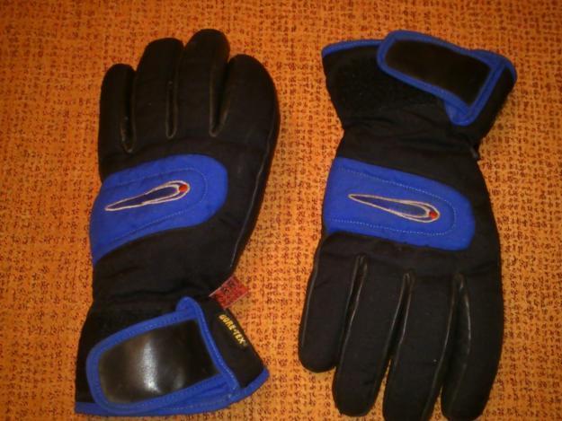 Guantes con gorotex