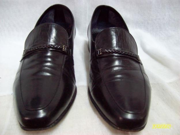 Lote Nº 610 zapatos de caballero de vestir, en color negro nº 42