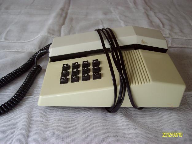 Teléfono antiguo