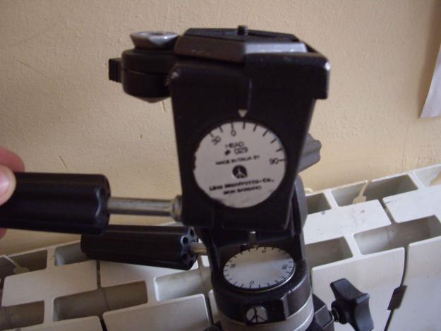 Vendo Tripode Manfrotto 075