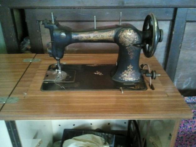 Venta maquina coser wertheim antigua