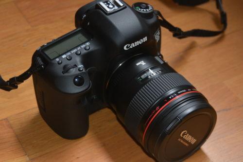 Canon 5D Mark III + Objetivo Ultrasonic 35mm f/1.4l