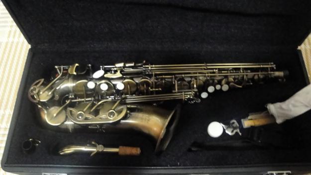 Saxofo alto thomann antique