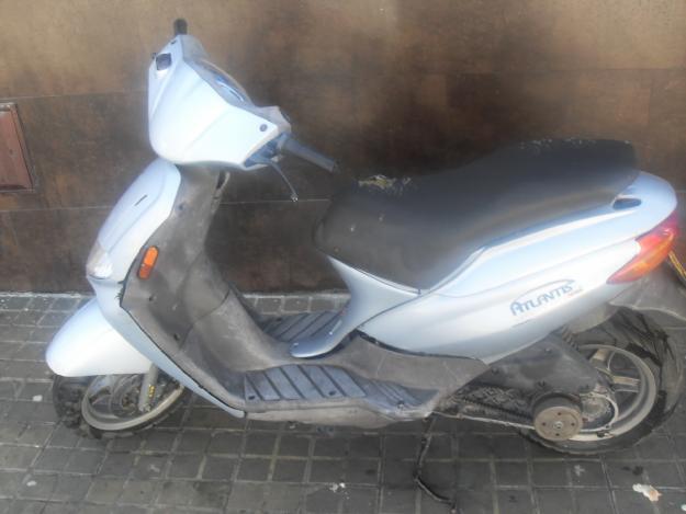 Vendo moto Derbi Atlantis