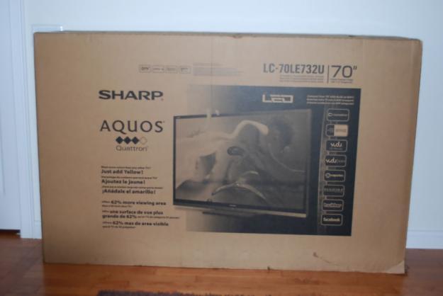 7 x Sharp 70 LED LC-70LE732U