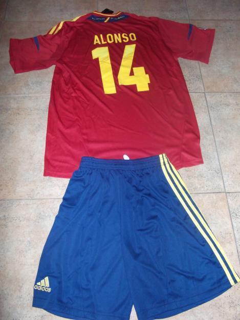 Equipaciones españa rojas niños 2012