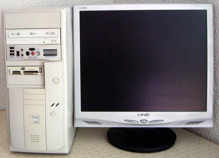 Equipo informatico: ordenador QUAD y Pantalla LCD