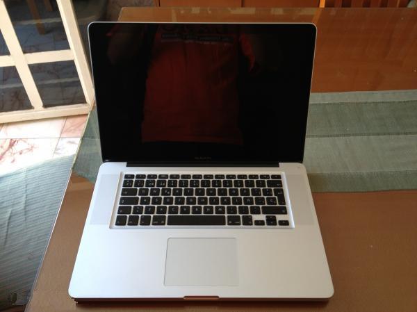 Macbook Pro 15 i7 2.0 Ghz 2011