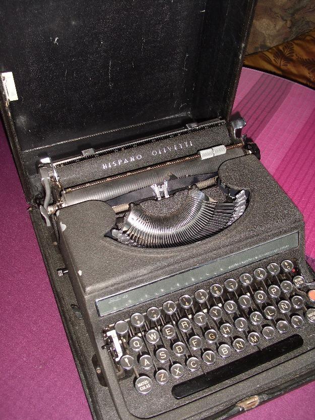 máquina de escribir Hispano Olivetti studio 46