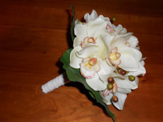Ramo de novia con orquideas de flor artificial