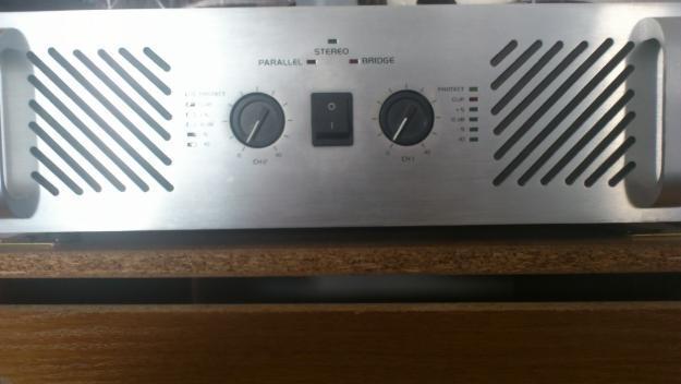 vendo Amplificador US Blaster, modelo USB7122 400x2 w rms  a 4 ohm.