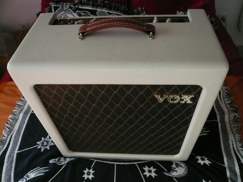 Vox Ac 15 Heritage Blue Alnico Amp Combo guitar Amplificador EF86