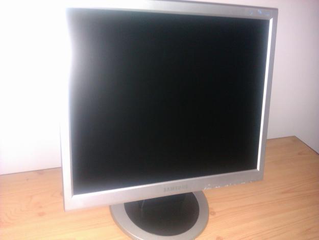 monitor color lcd marca samsung syncmaster modelo 710 tipo gh17ls