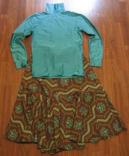 Conjunto de falda y blusa turquesa