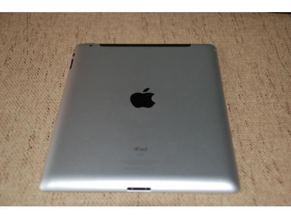 iPad 2 64GB Wifi Blanco + Fundas