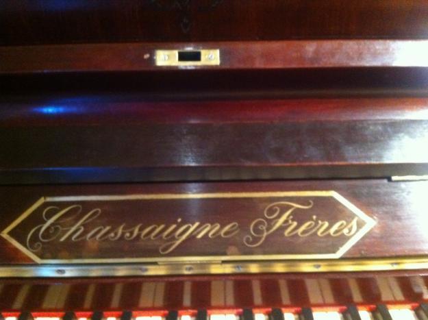 Piano Antiguo Chassaigne Freres Totalmente Restaurado