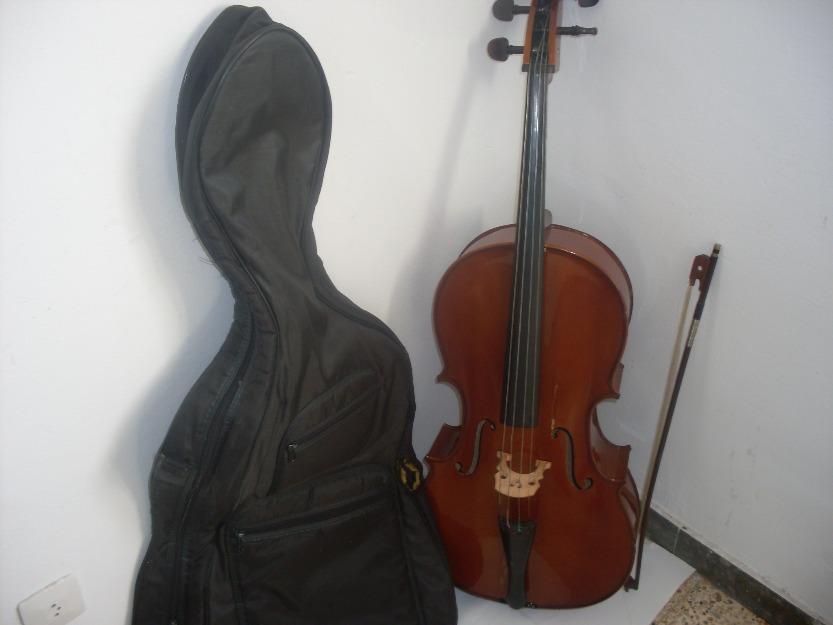 50 euros cello Stentor I arco y funda