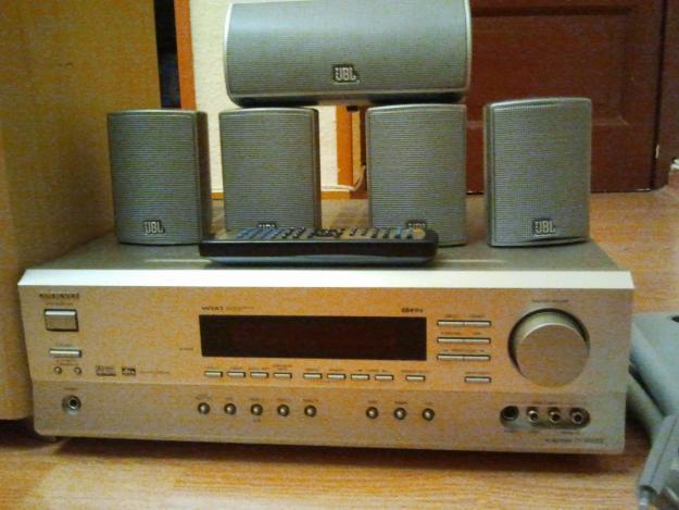 Amplificador onkyo tx-sr500, mas altavoces jbl