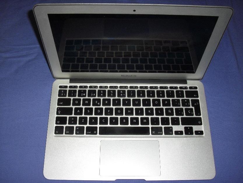 Apple MacBook Air - 11