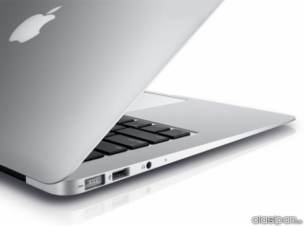 Apple MacBook Air, 13 Pulgadas 256 GB SSD / 2012