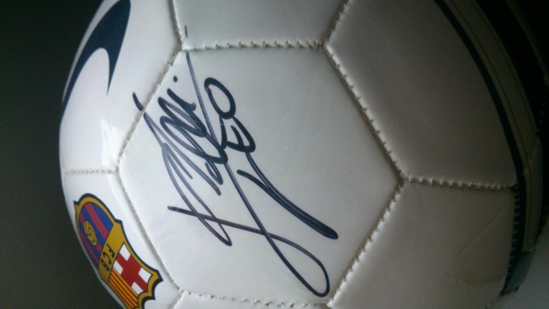 Balón barcelona firmado jugadores más importantes