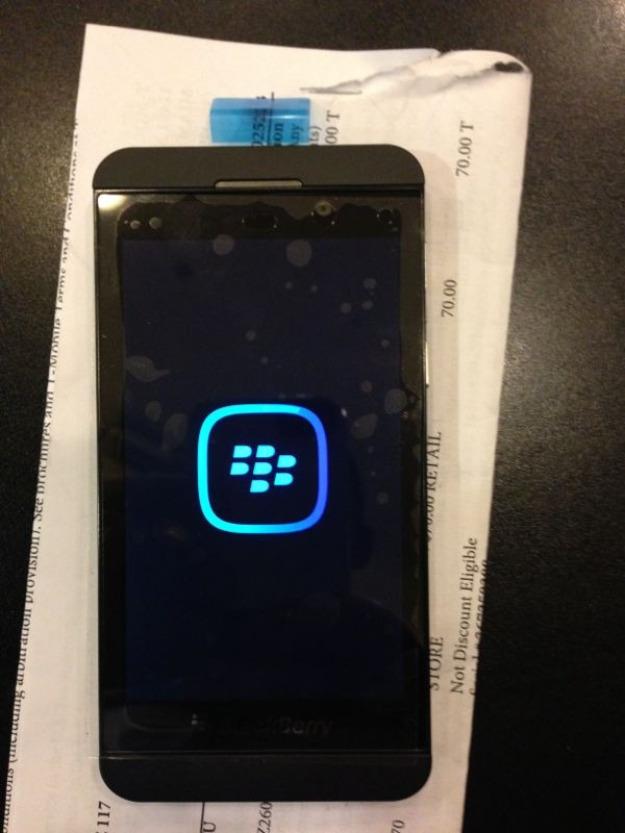 Blackberry Z10-16 Gb Nuevos - 12 Meses De Garantia