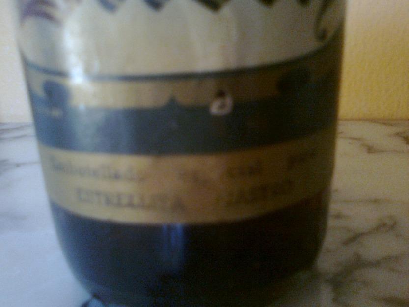 botella de vino  de Cariñena especial para ESTRELLITA CASTRO