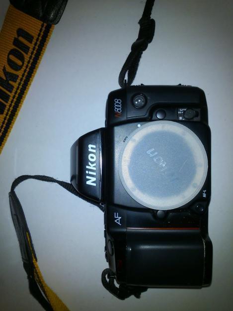 Cámara Nikon N8008 AF-L