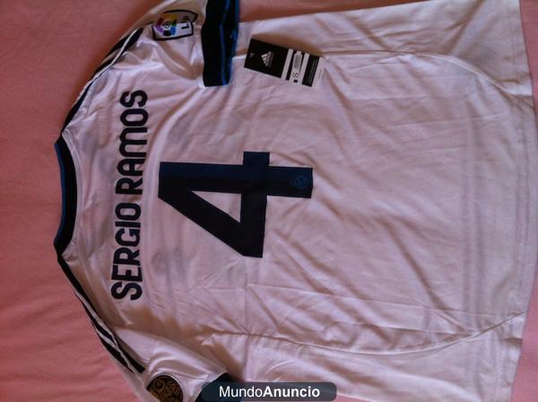 Camiseta del Real Madrid 2012-2013 Sergio Ramos y Ozil