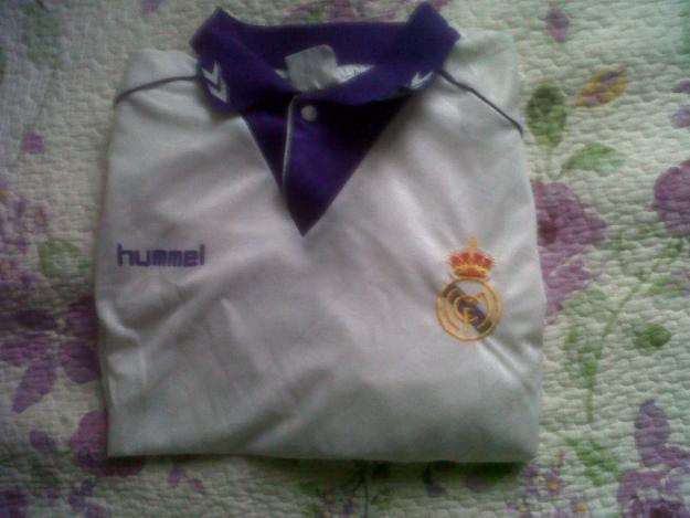 Camiseta Real Madrid Hummel sin sponsor 1992