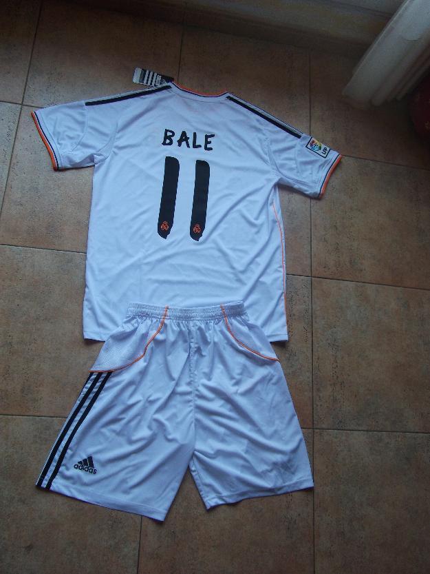 Camisetas y pantalones real madrid niños bale nº 11 blancos