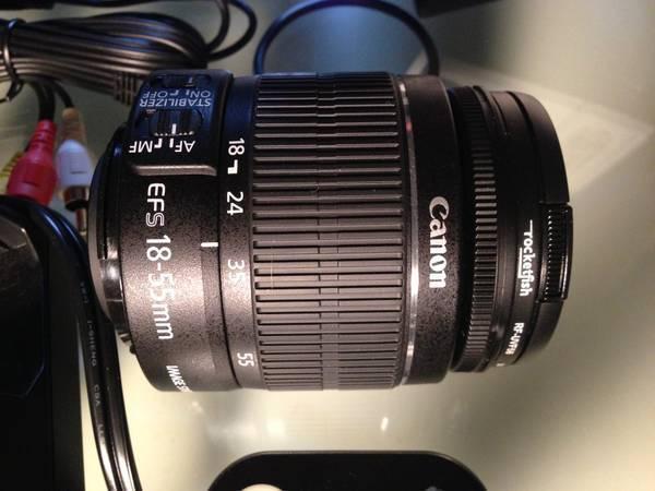 Canon EOS Rebel T3i Cámara digital SLR con lente Kit + Extras Esenciales