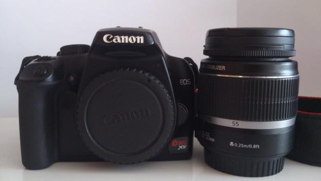 Canon EOS Rebel XS (1000D) + objetivo 28-55