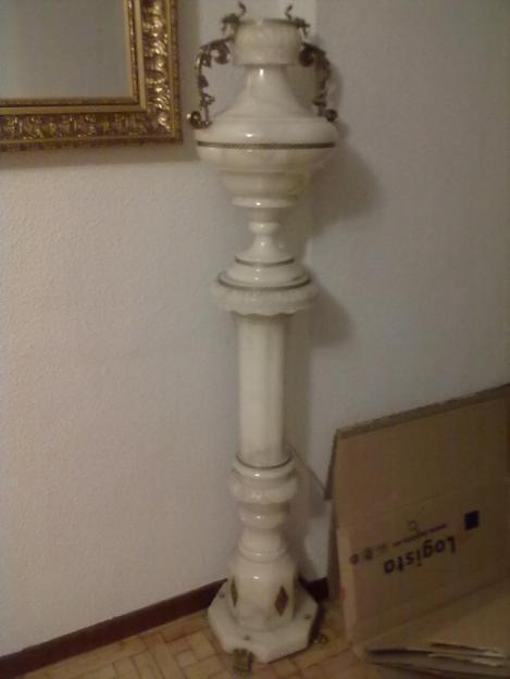 Columna - lámpara de alabastro