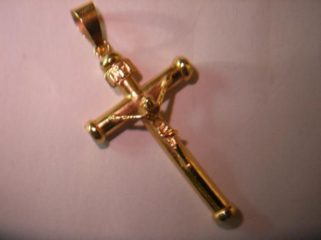 cruces huecas en oro y plata