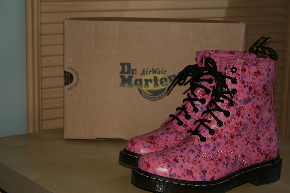 Dr. Martens 1460W Acid Pink Little Flowers