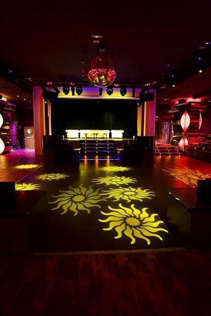 Entrada para nochevieja en la sala new garamond 45€