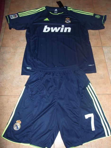 Equipaciones real madrid azules 2013