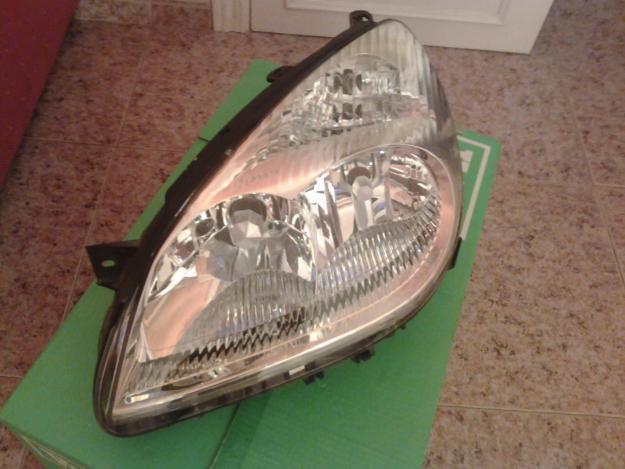 faro delantero izquierdo del citroen c5 premier año 2003