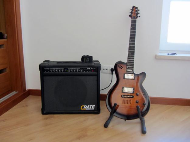 Guitarra Godin LGX-SA + Estuche duro + Amp. Crate GX-80