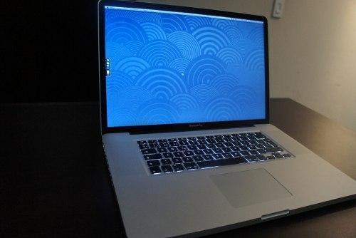Macbook pro 17' core i7 precio negociable
