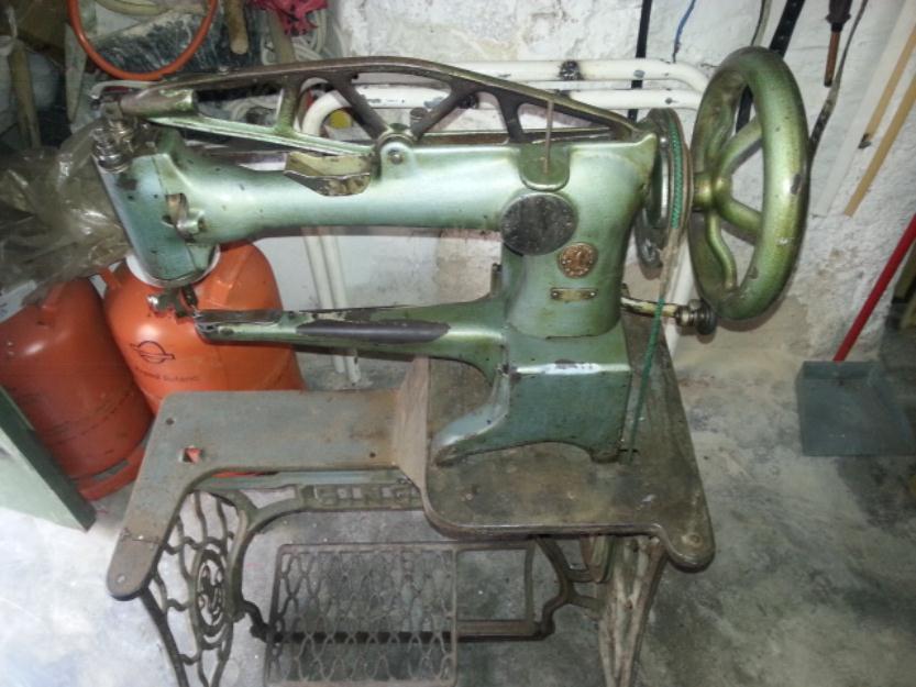 Máquina de coser de zapatero
