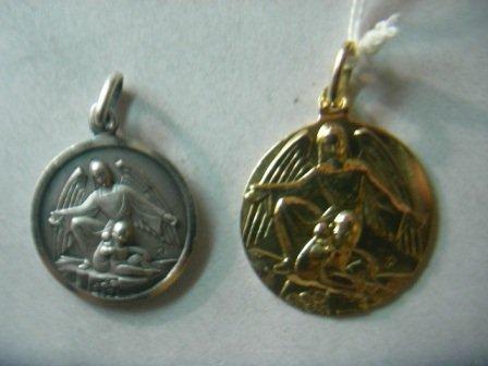 Medallas de virgenes y santos en oro y plata