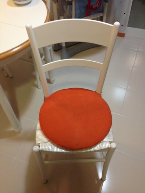Mesa de Cocina extensible con 4 sillas Nuevas!!