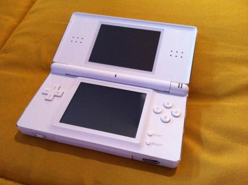 Nintendo DS Lite blanca + cartucho flash