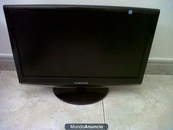 pantalla de ordenador samsung syncmaster 933 HD 19\'\'economica por motivo de viaje vendo