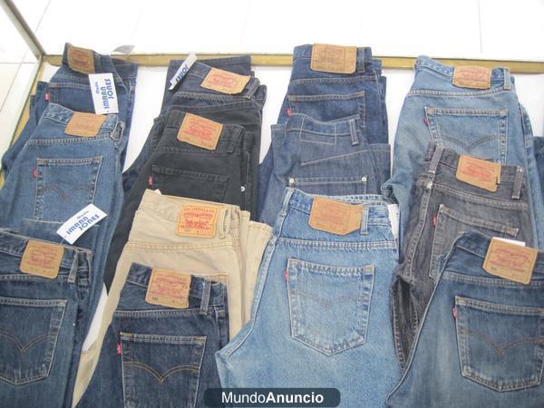 Pantalones Levis de segunda mano casinuevos por 10€